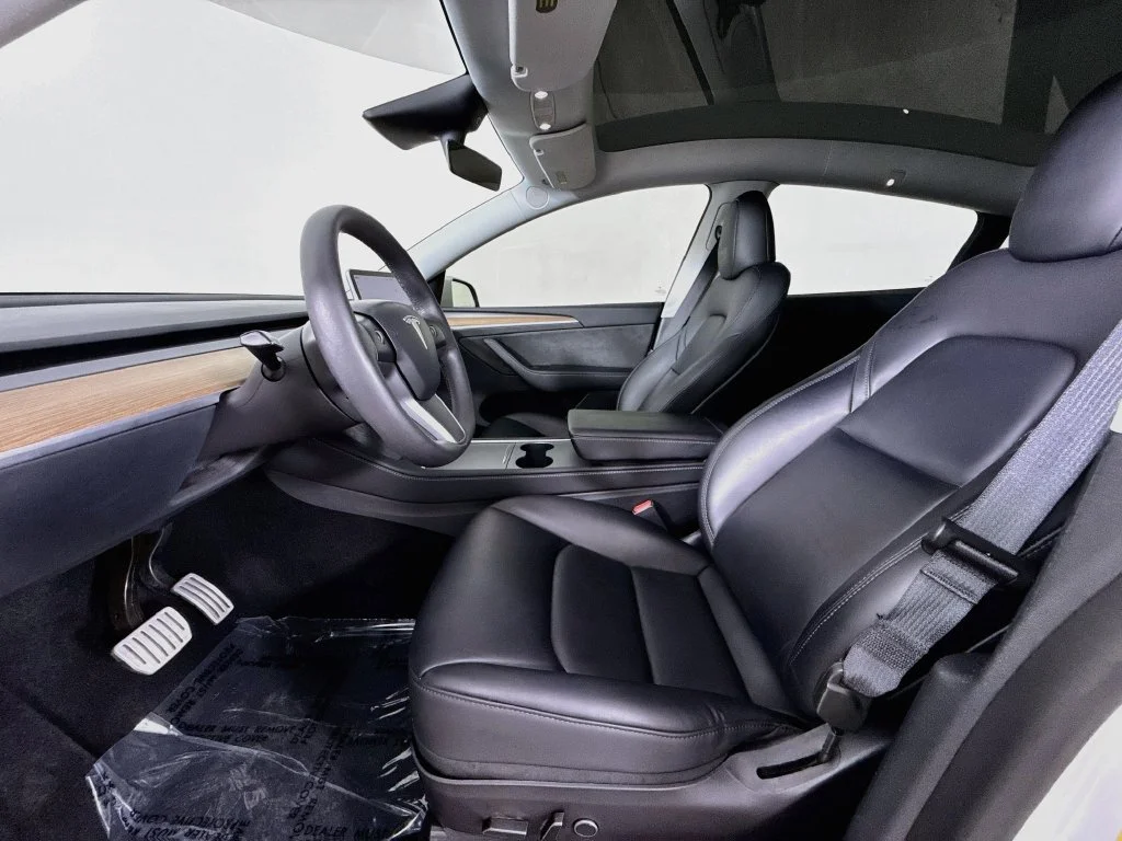 Used 2023 White Tesla Performance image 21