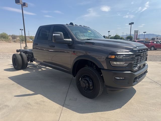 2025 RAM 3500 Chassis Tradesman - Photo 7