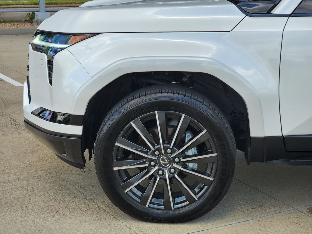 Certified Used 2025 White Pearl Lexus 550 Luxury+ image 8