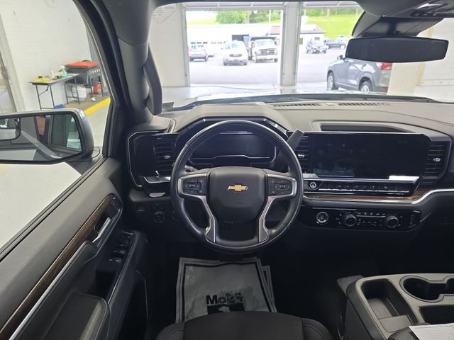 Used 2023 Gray Chevrolet LT image 12