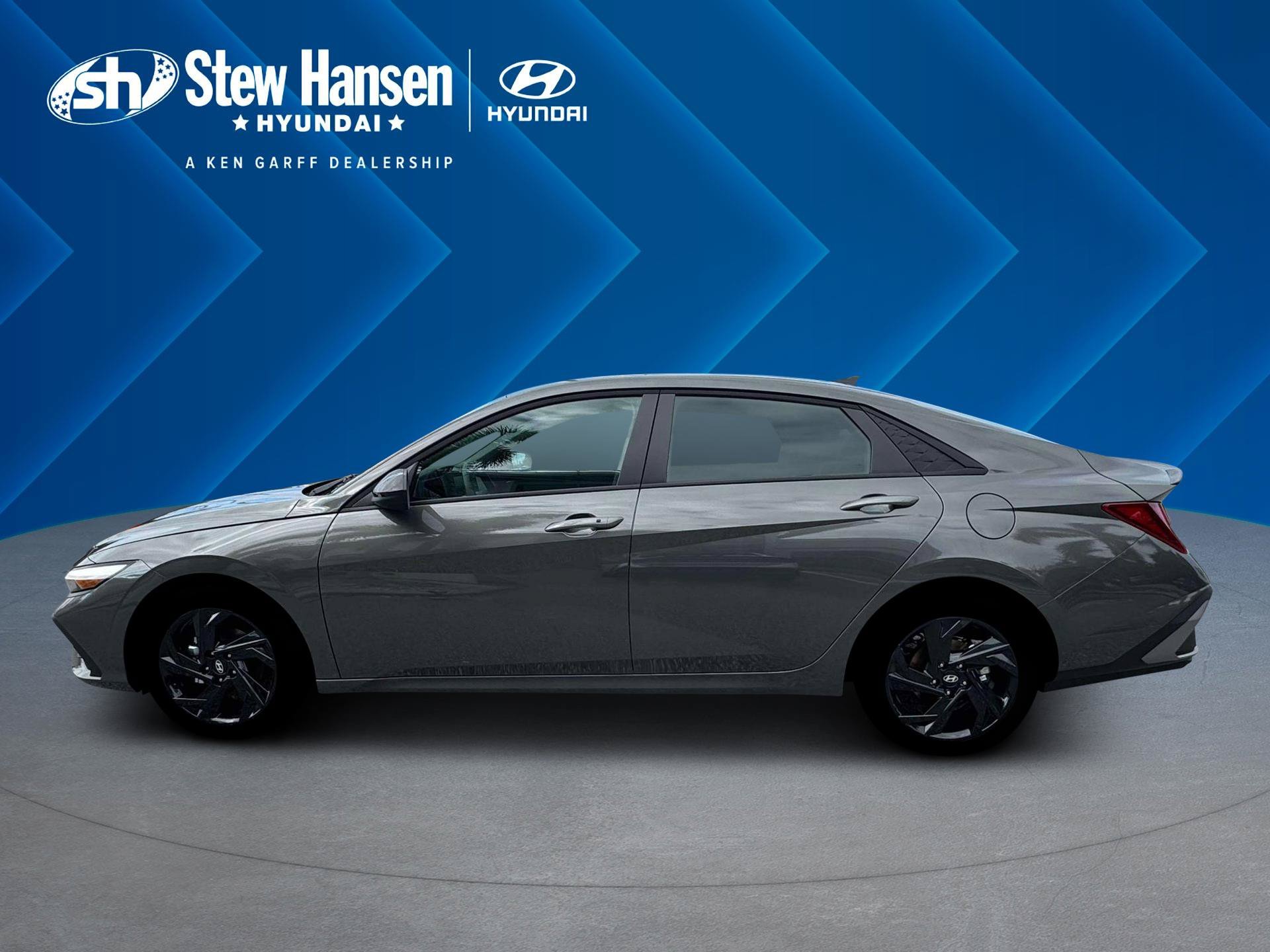 New 2026 Amazon Gray Hyundai SEL Sport image 3