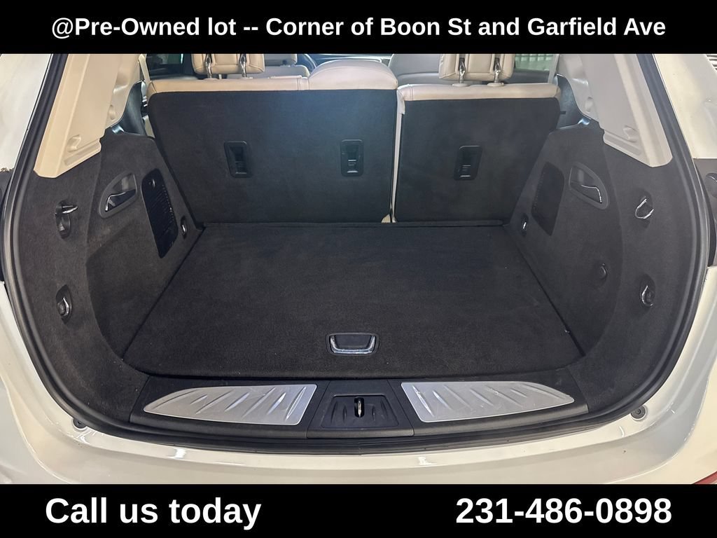 Used 2020 Summit White Buick Premium II image 28