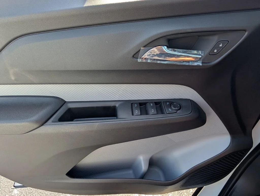 New 2027 Summit White Chevrolet RS image 13