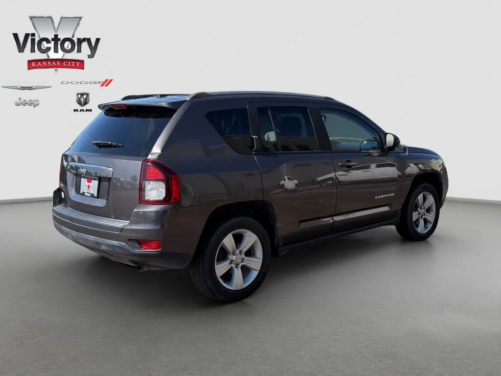 Used 2016 Gray Jeep Sport image 7