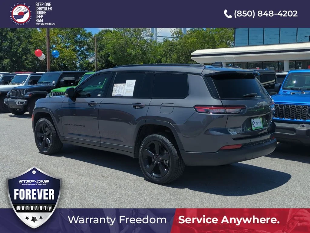 Certified Used 2023 Gray Jeep Limited image 4