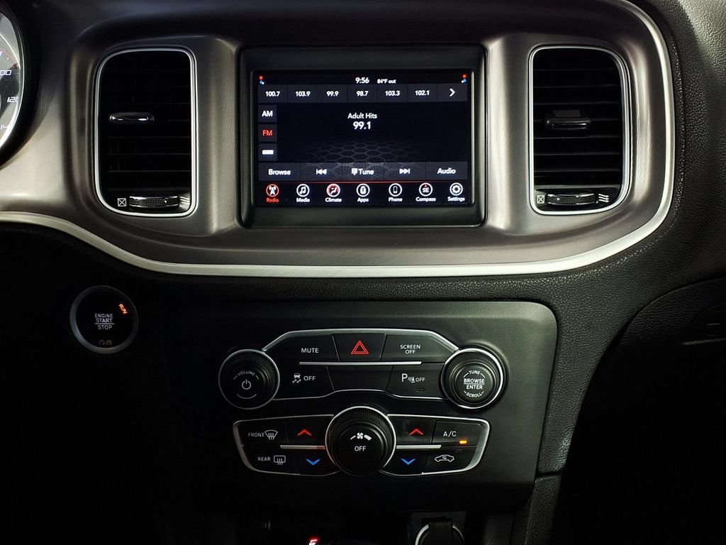 Used 2022 White Knuckle C Dodge SXT image 22