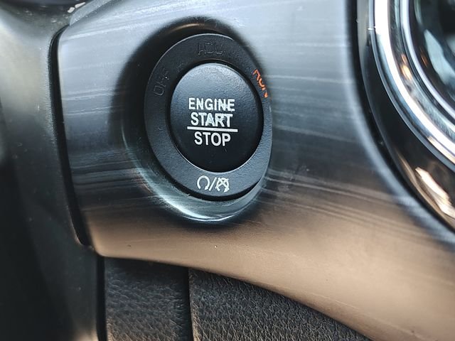 Used 2021 Black Jeep Laredo X image 33