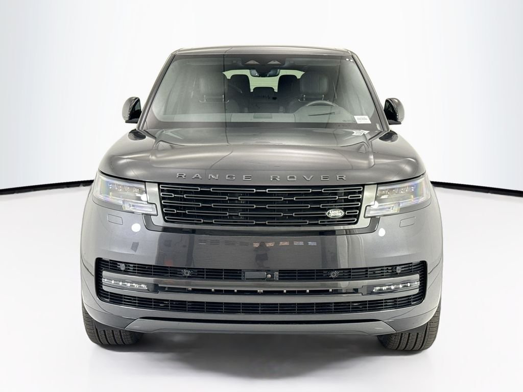 New 2026 Carpathian Gray Premium Metallic Land Rover SE image 2
