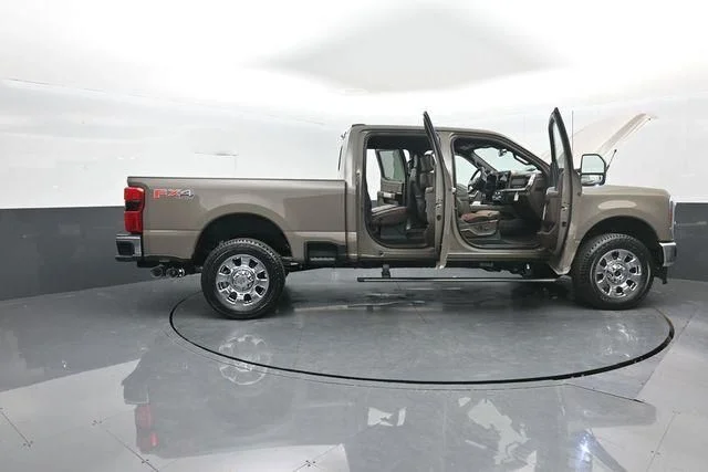 New 2026 Marsh Gray Ford F-350® King Ranch® image 41