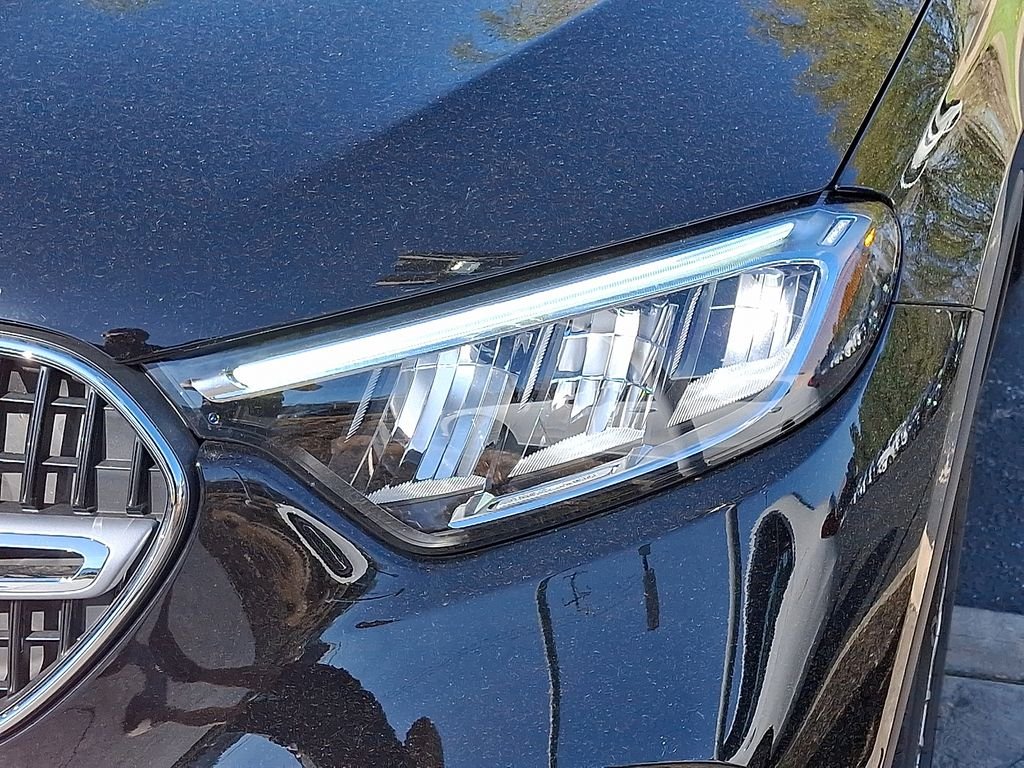 2025 Mercedes-Benz GLC Base - Photo 9