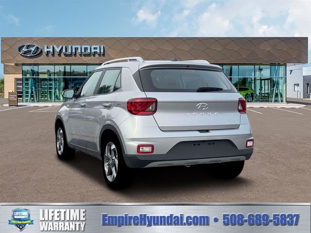 New 2026 Shimmering Silver Hyundai SEL image 24