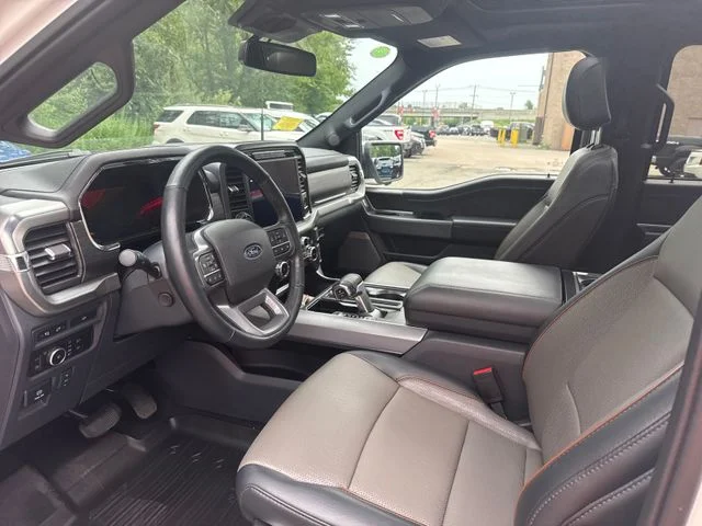 Used 2024 White Metallic Ford Lariat image 11