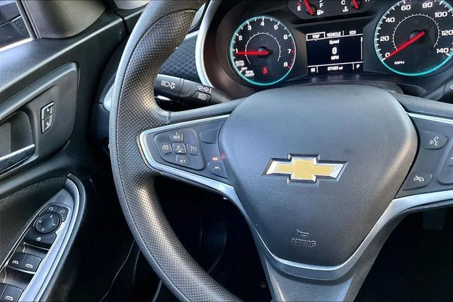 Used 2023 Gray Chevrolet LT image 10