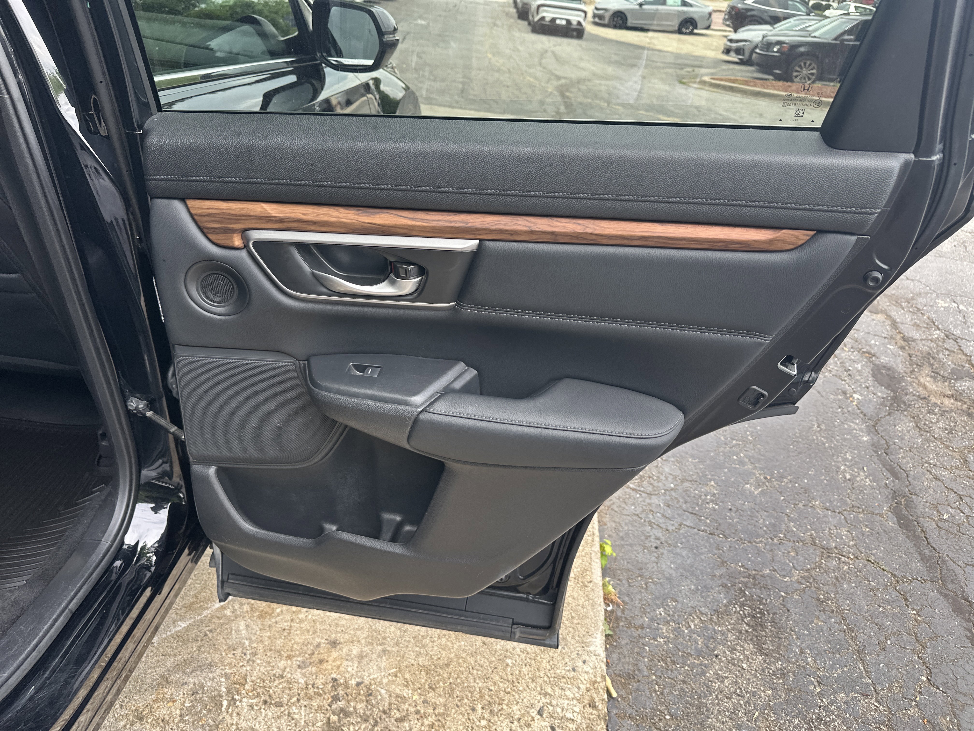Used 2019 Crystal Black Pearl Honda EX-L image 19