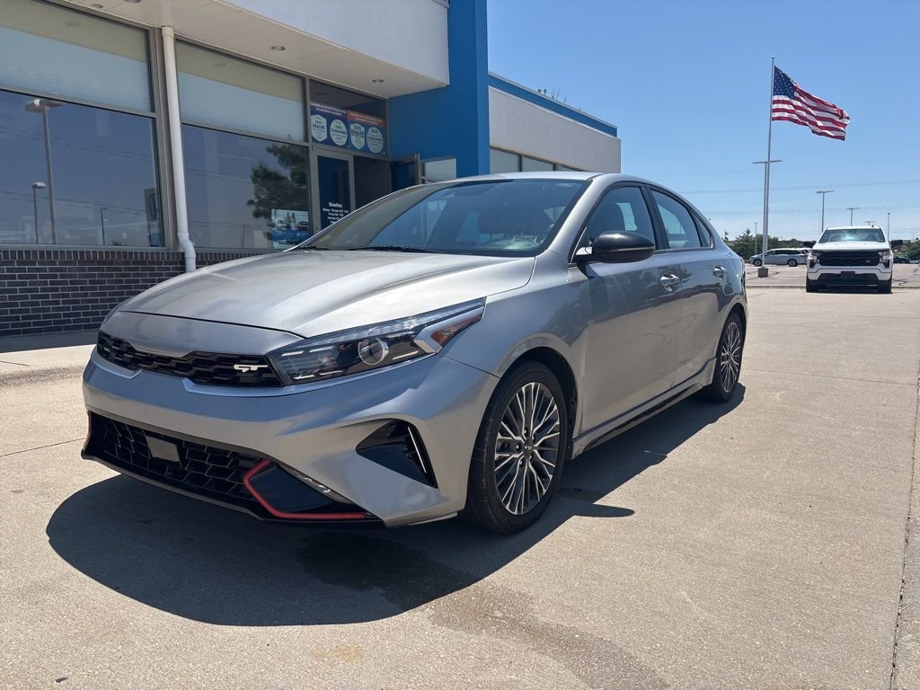 2023 Kia Forte GT-Line AT's photo