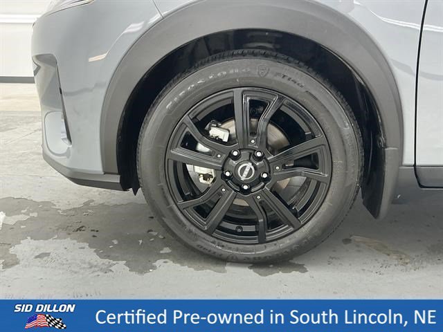 Used 2023 Boulder Gray Pearl Nissan SR image 18