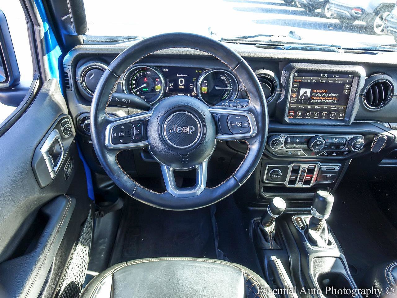 Used 2022 Hydro Blue Pearlcoat Jeep Unlimited Sahara High Altitude image 11