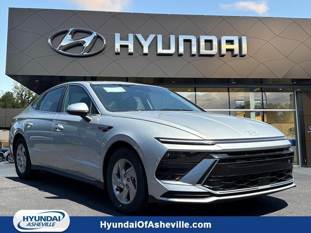 New 2026 Aero Silver Metallic Hyundai SE image 31