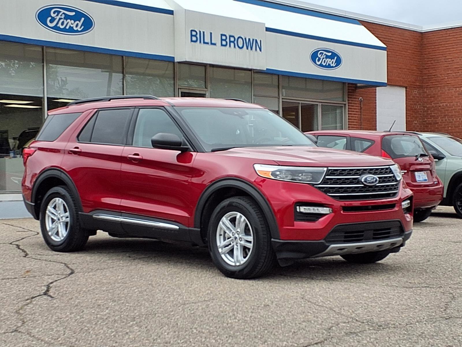 2023 Ford Explorer XLT 4WD's photo