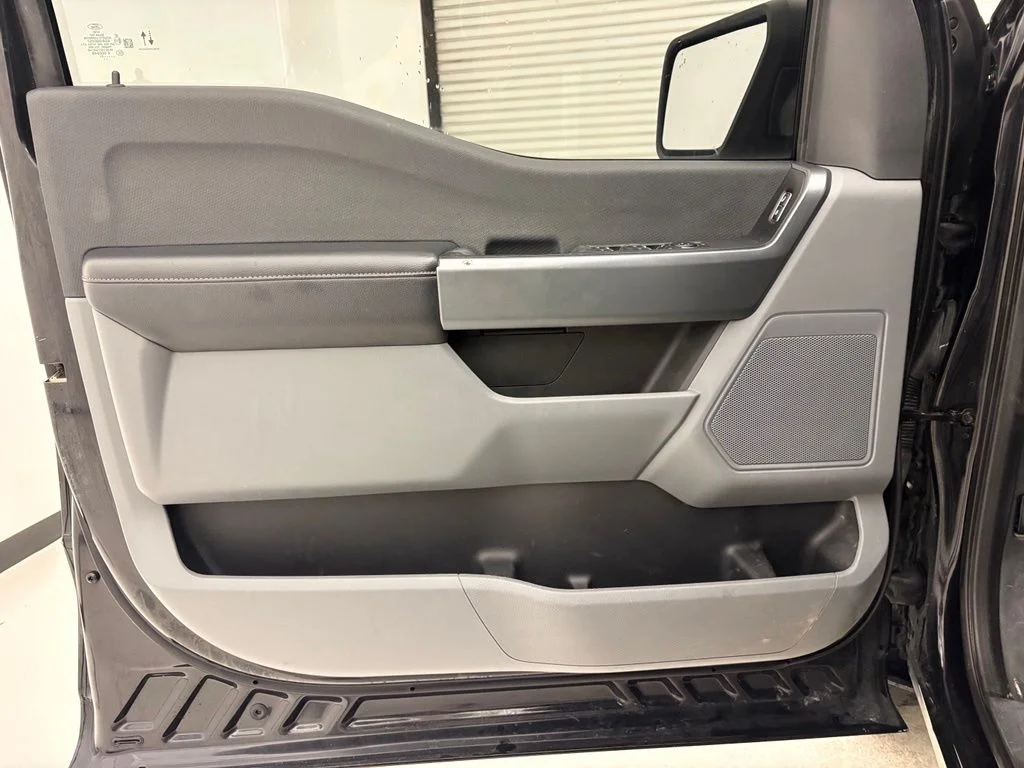 Used 2021 Black Ford XLT image 23