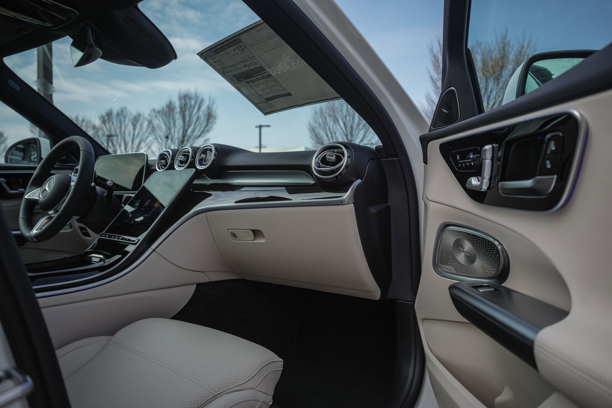 New 2026 POLAR WHITE Mercedes-Benz C 300 image 25
