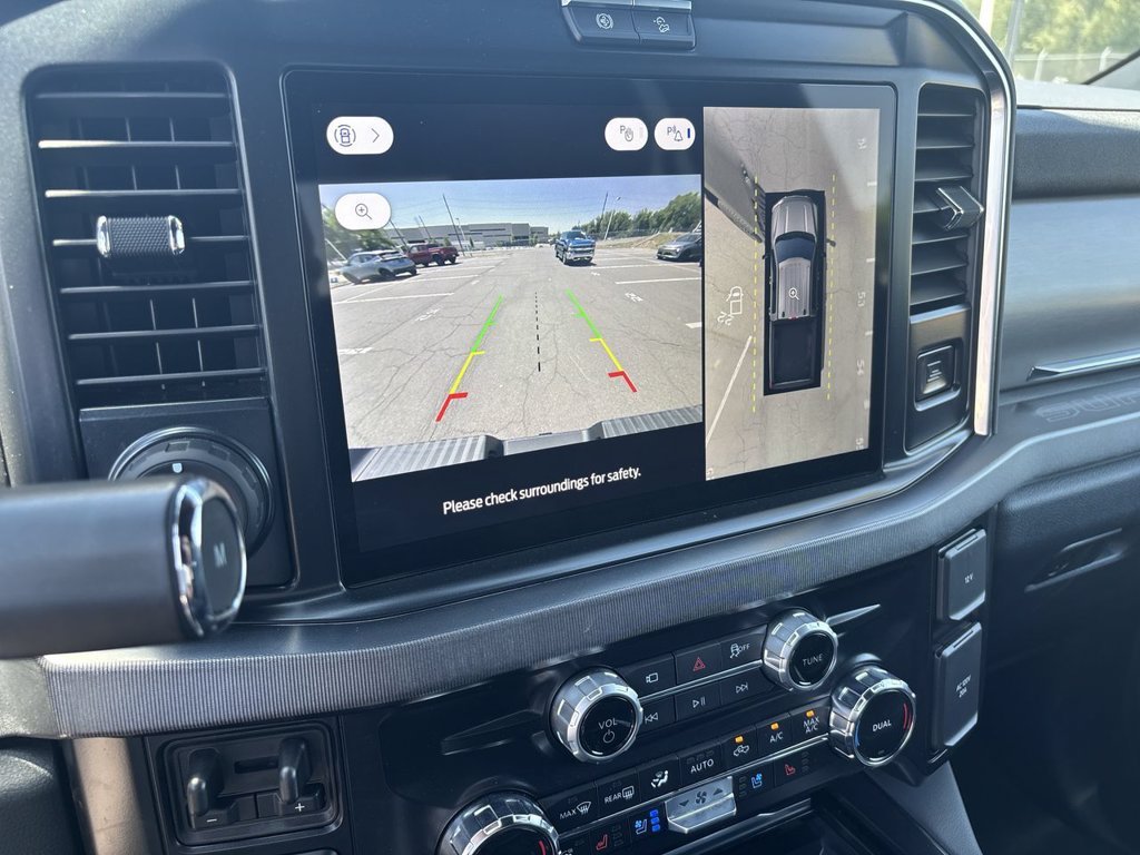 2026 Ford F-350 Super Duty Platinum - Photo 15
