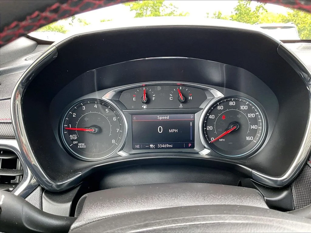 Used 2023 Red Chevrolet RS image 16