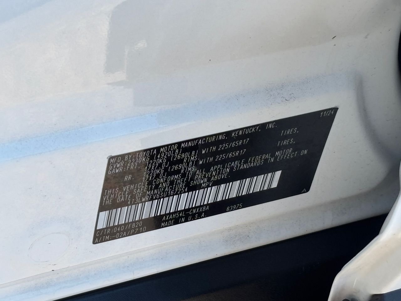 2025 Toyota RAV4 LE - Photo 30