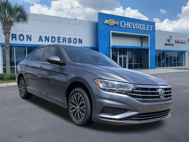 Used 2021  Volkswagen S image 1