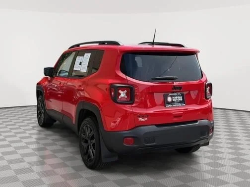 Used 2023 Red Jeep Altitude image 5