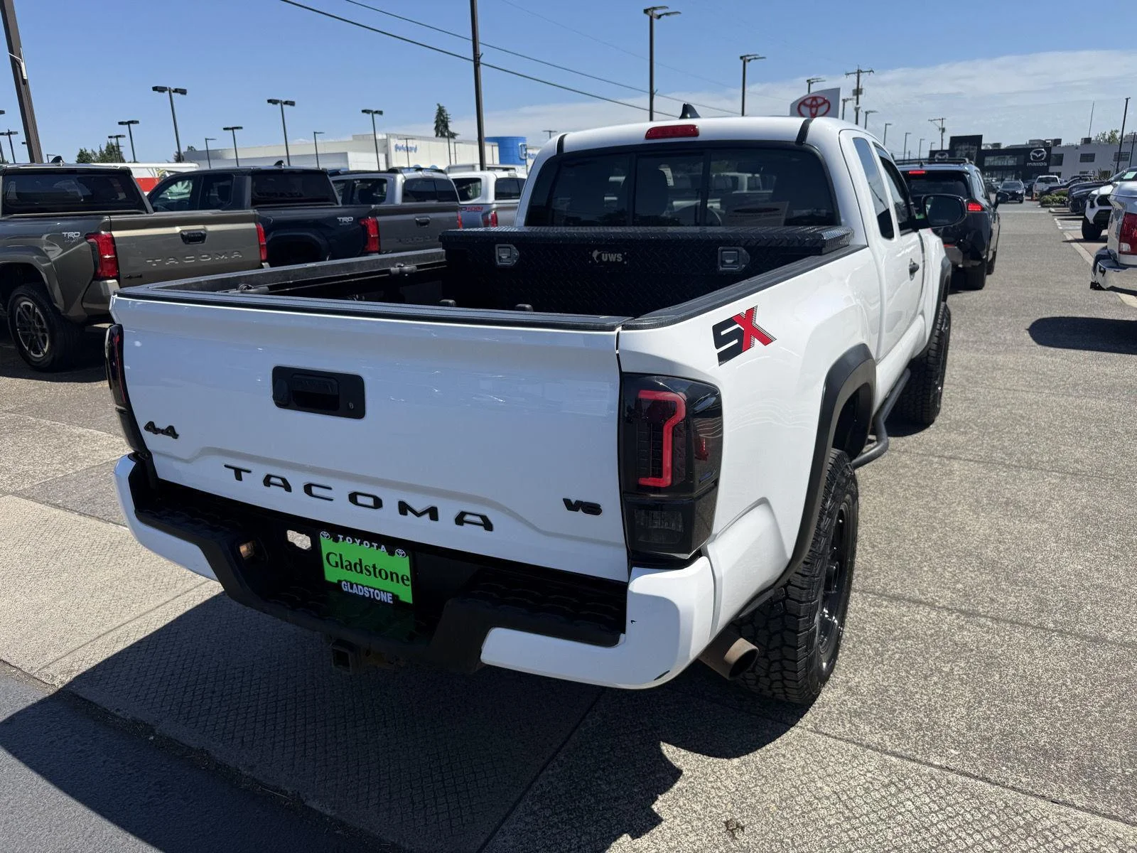Used 2020 Super White Toyota SR5 image 5