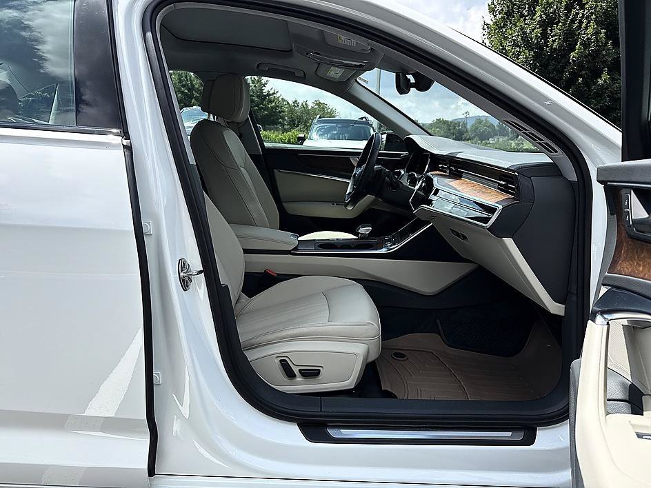 Used 2021 Ibis White Audi Sport Premium image 15