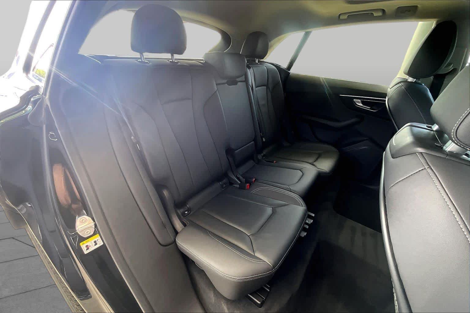 Used 2023  Audi Premium image 17