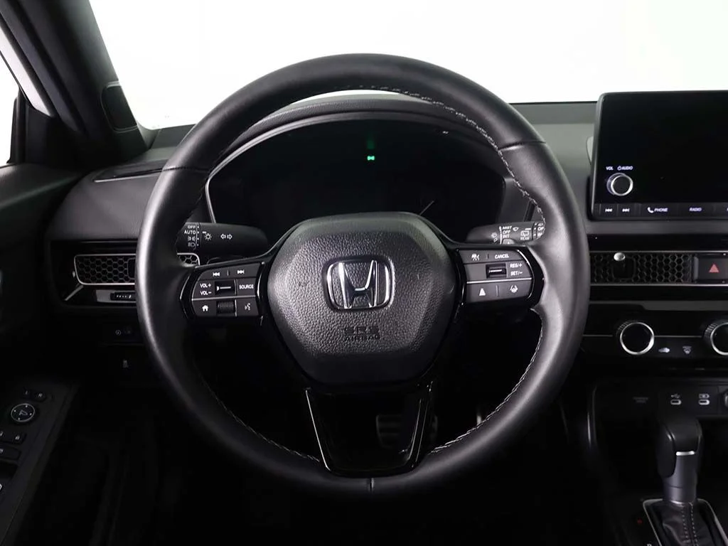 Certified Used 2026 Platinum White Pearl Honda Sport image 37