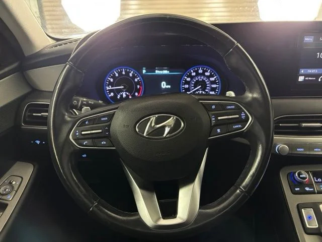 Used 2021 Burgundy Hyundai SEL image 18