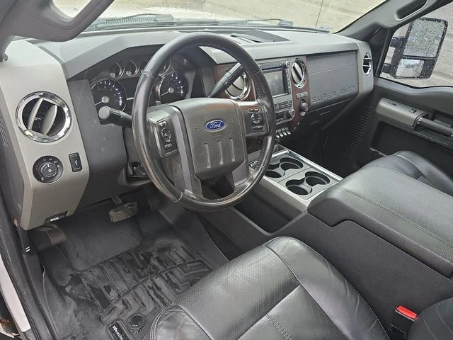 Used 2011 White Ford Lariat image 16