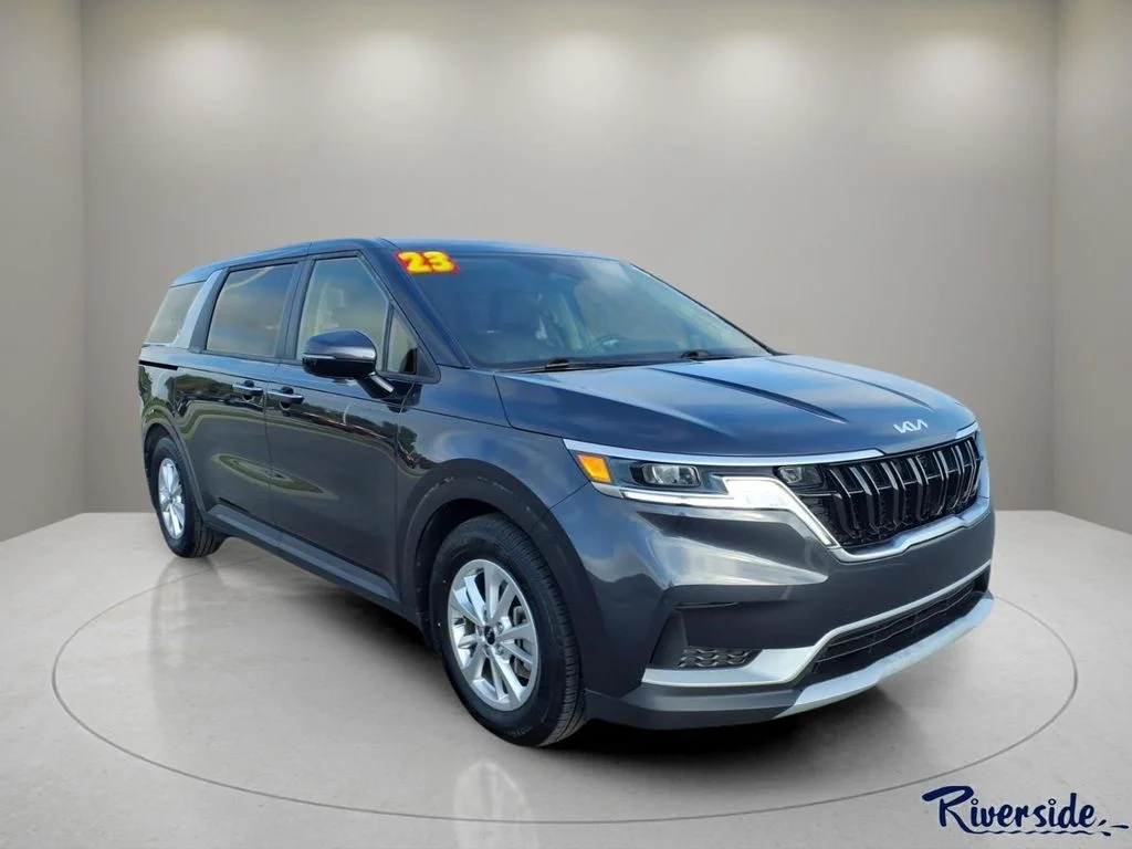 2023 Kia Sedona LX Seat Pkg's photo