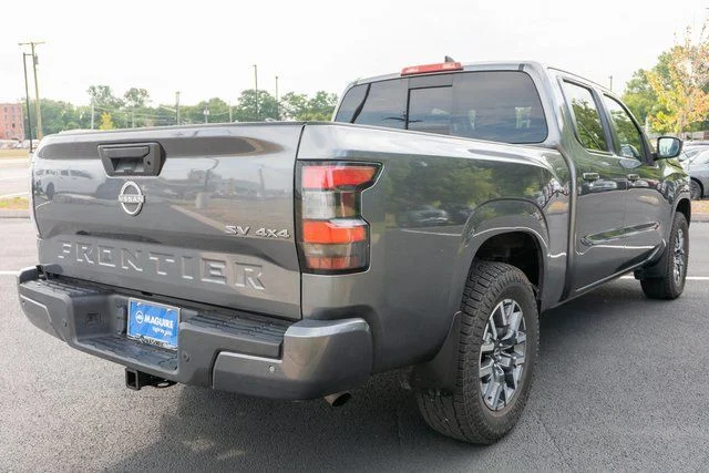 Used 2023 Gray Nissan SV image 6