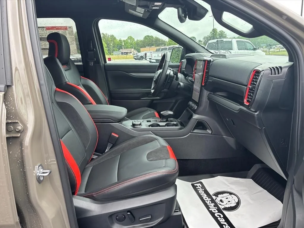 2025 Ford Ranger Raptor - Photo 12