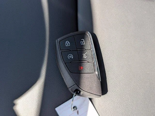 New 2027 Sterling Metallic GMC Elevation image 30