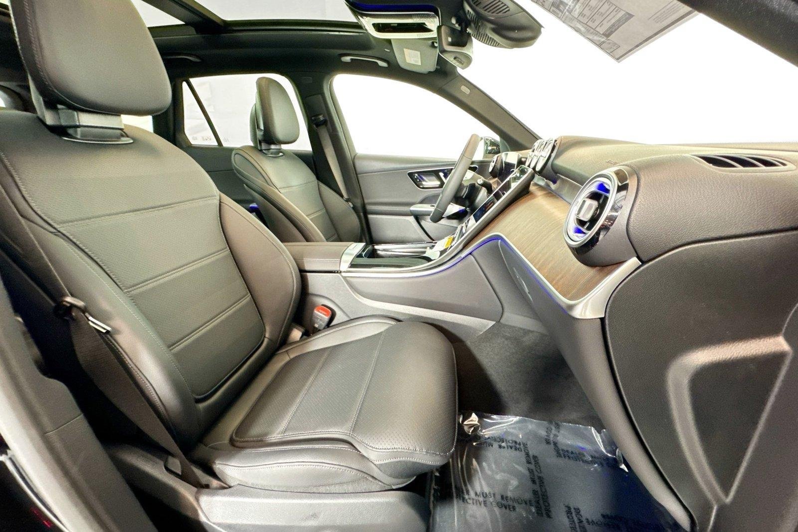 New 2026 Black Mercedes-Benz GLC 300 image 26