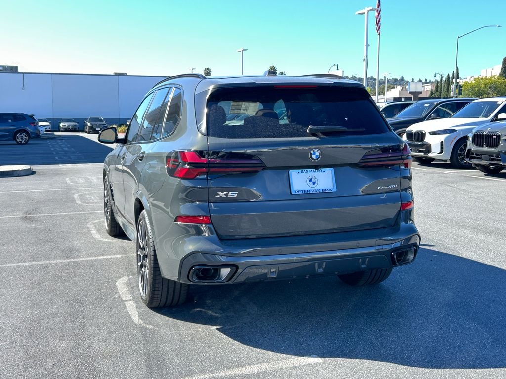 New 2026 Dravit Grey Metallic BMW xDrive40i image 3
