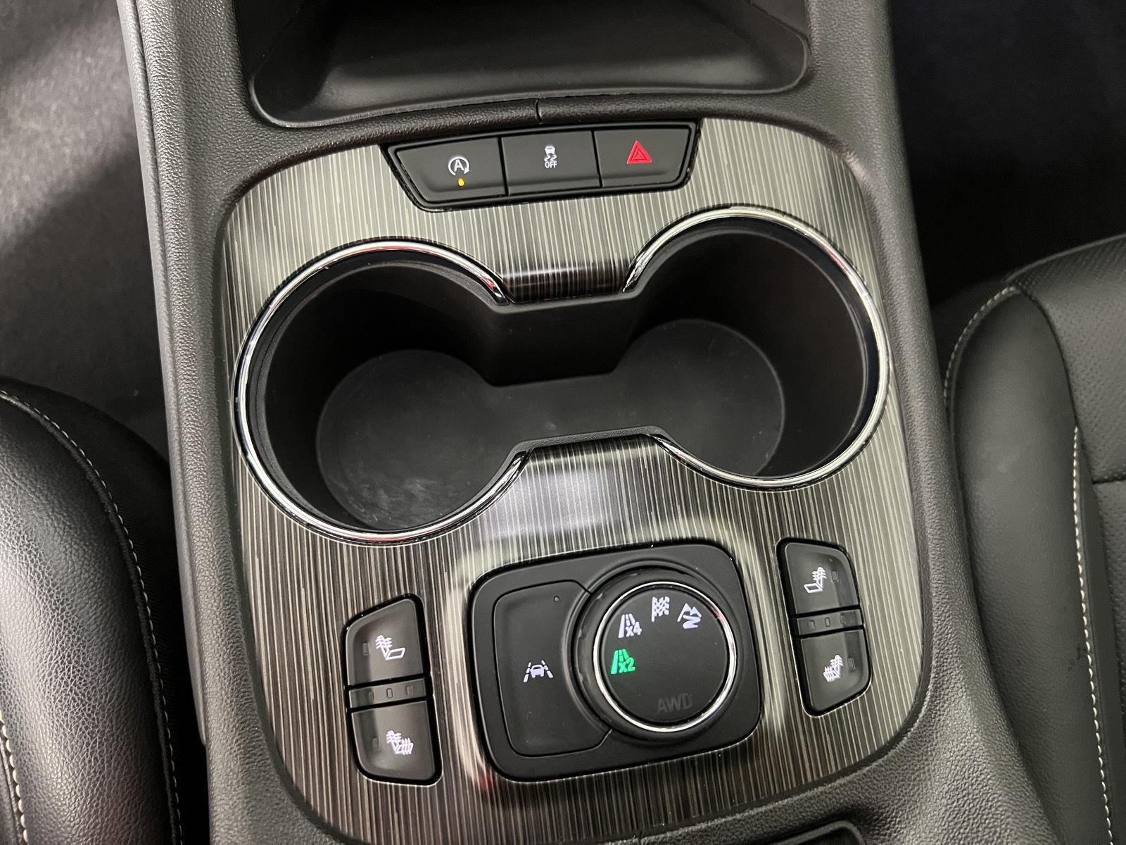 Used 2023 Sterling Metallic GMC SLT image 29