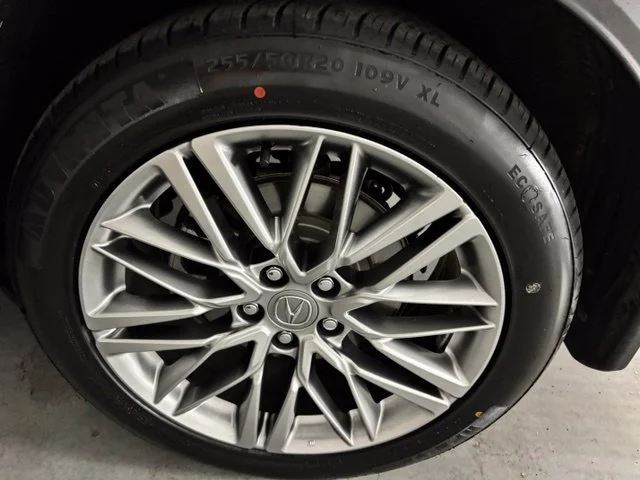 Used 2023  Acura Advance image 9