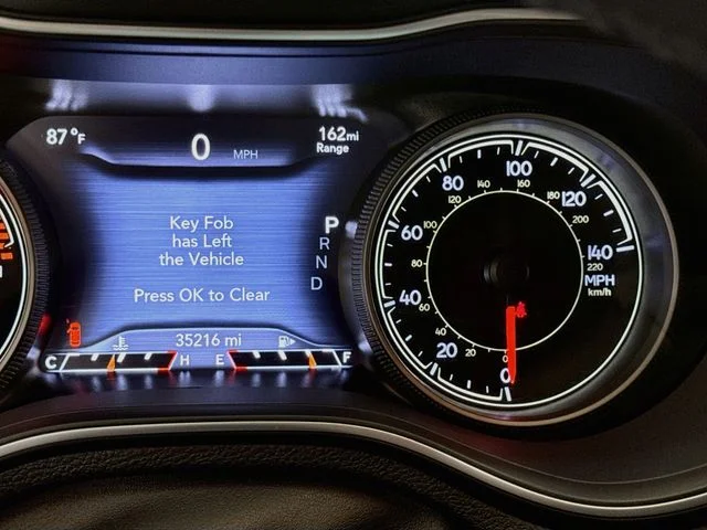Certified Used 2021 Diamond Black Jeep Trailhawk image 12