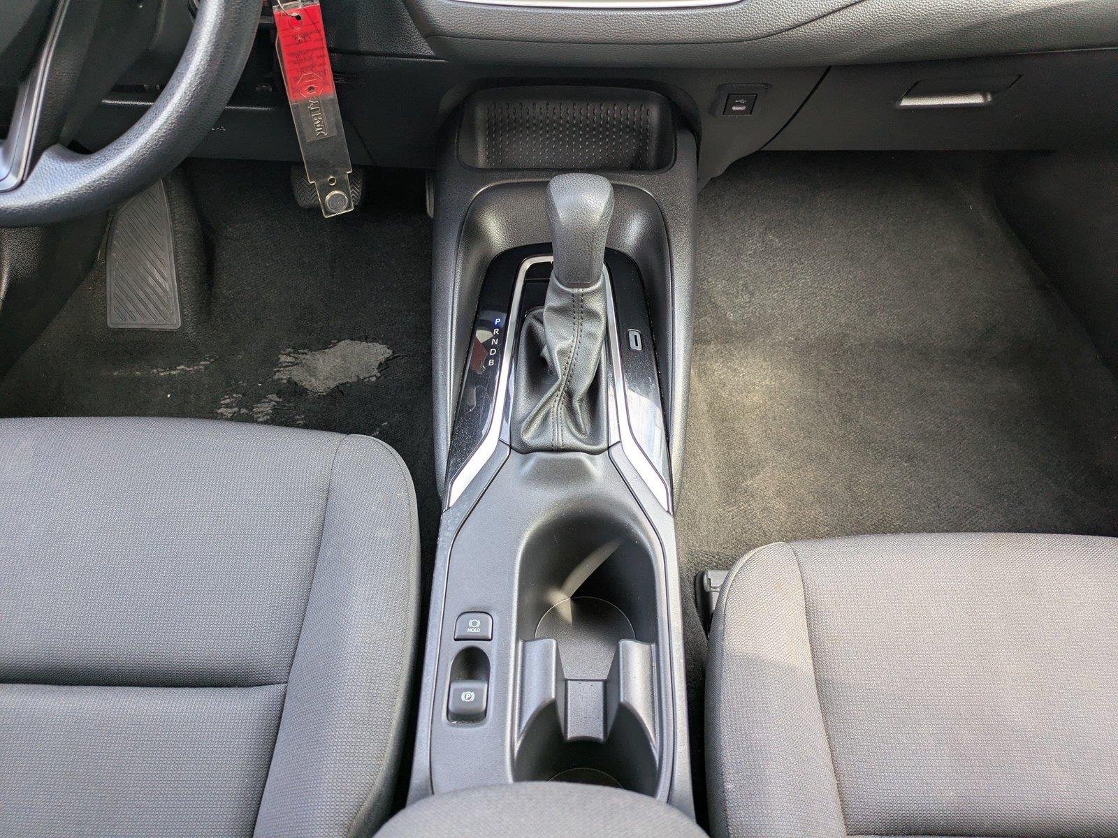 Used 2024  Toyota LE image 18