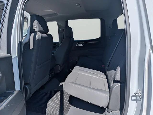 Used 2024 White Chevrolet LT image 29
