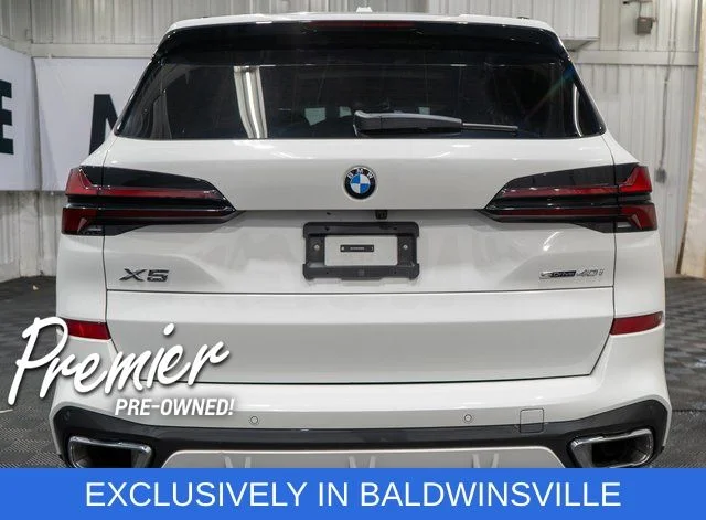 Used 2026 White BMW sDrive40i image 6