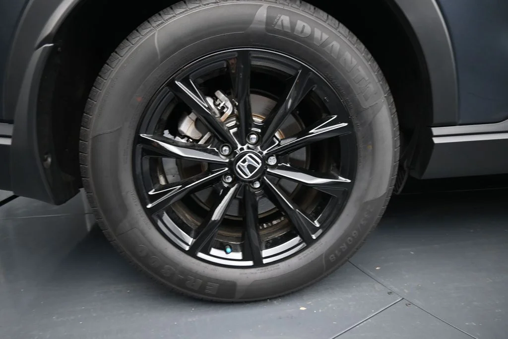 Used 2024  Honda Sport image 10