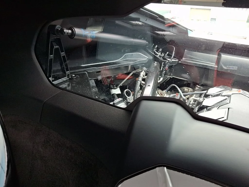 New 2027 Arctic White Chevrolet 2LT image 13